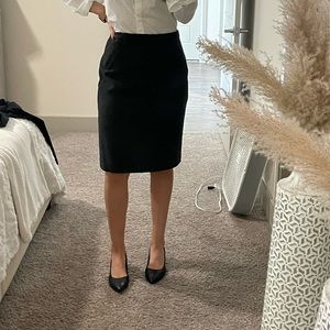 Ann Taylor LOFT Pencil Skirt gray size 6